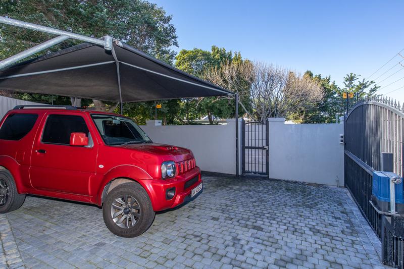 To Let 3 Bedroom Property for Rent in Constantia Western Cape